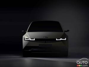 Hyundai Previews All-Electric Ioniq 5 SUV